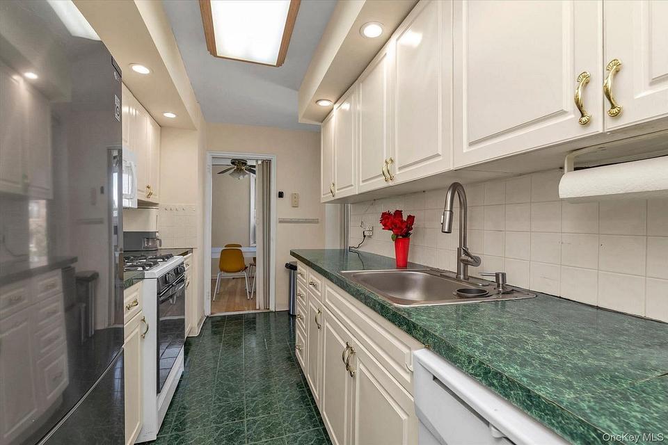 Bayside $280,000 合作公寓 照片 6