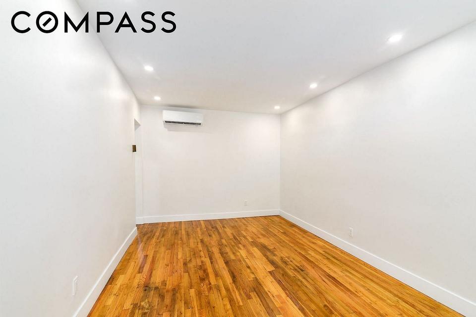 Bayside $849,000 独栋住宅 照片 5