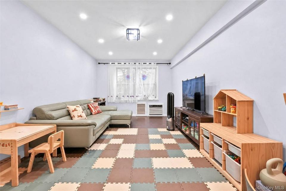 Flushing $409,000 合作公寓 照片 1