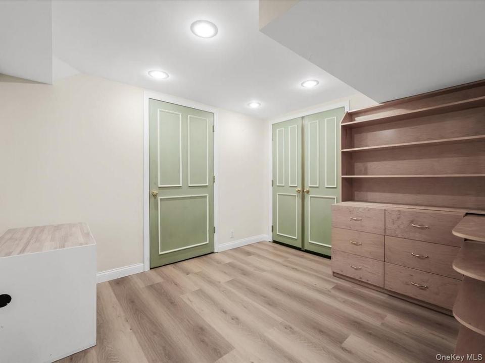 Great Neck Estates $1,948,000 砖砌 Colonial 独栋 照片 2