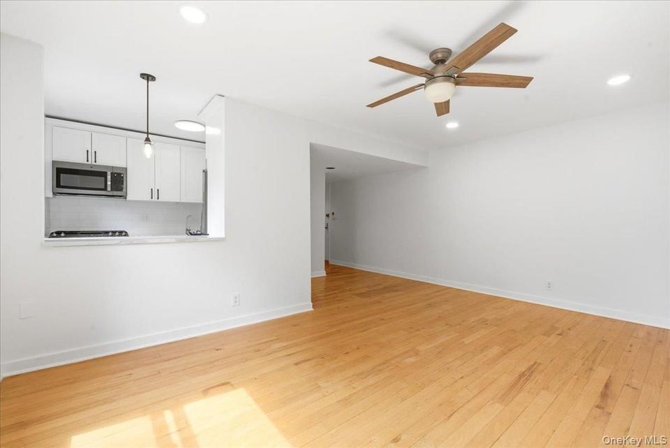 Great Neck $319,000 花园式公寓 照片 9
