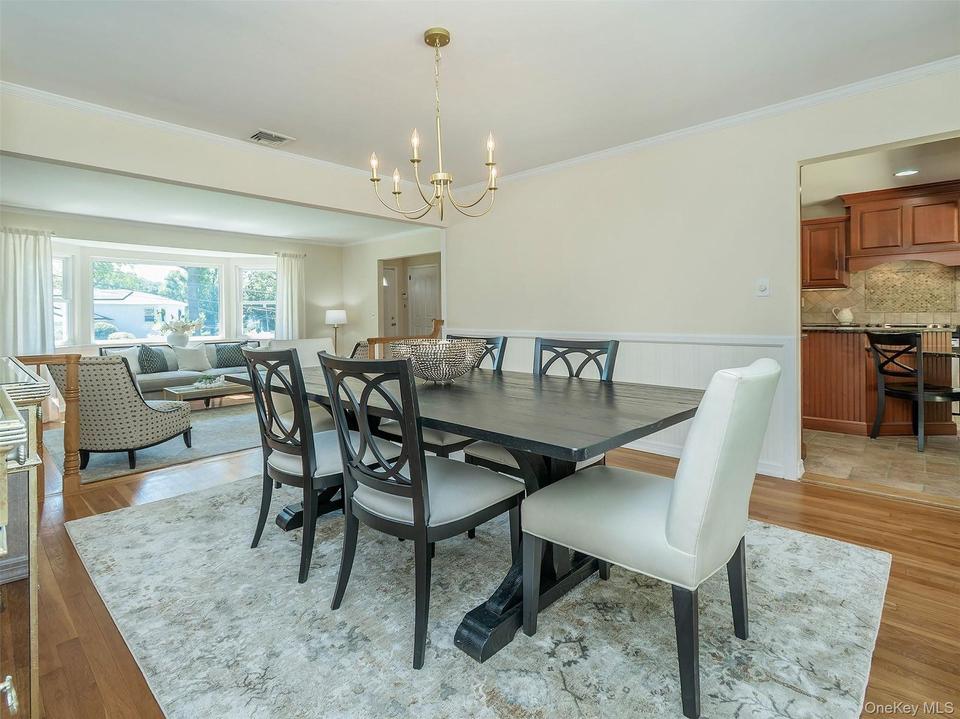 Port Washington (Salem) $1,465,000 Split-level 独栋 · 重新上市 照片 6
