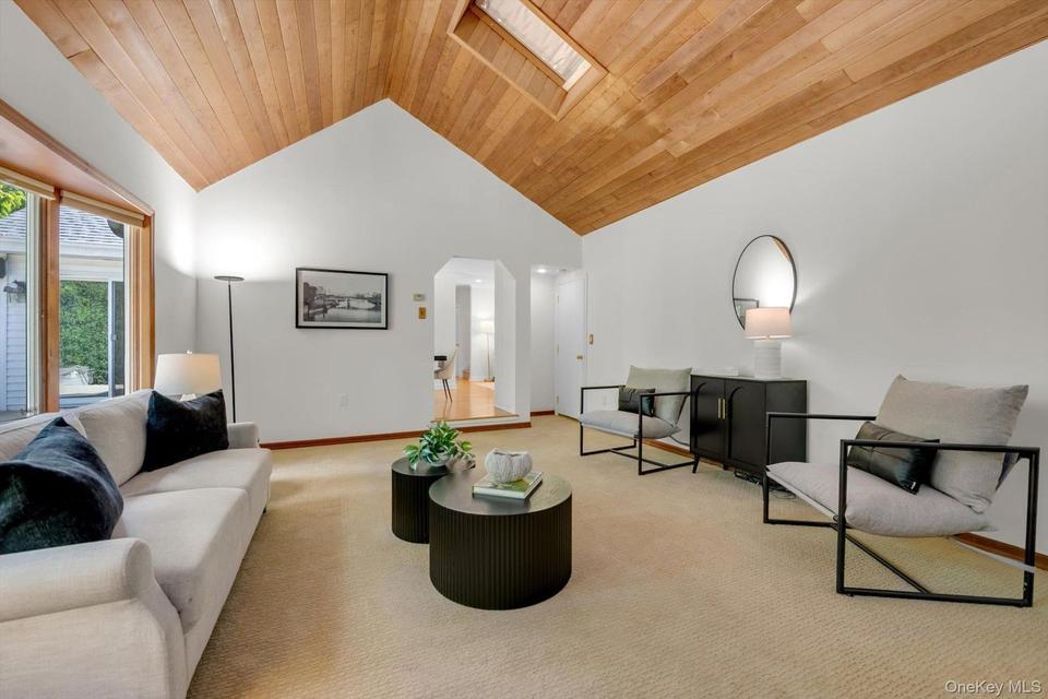 Port Washington (Bayview Colony) $2,050,000 Cape Cod 独栋 照片 7