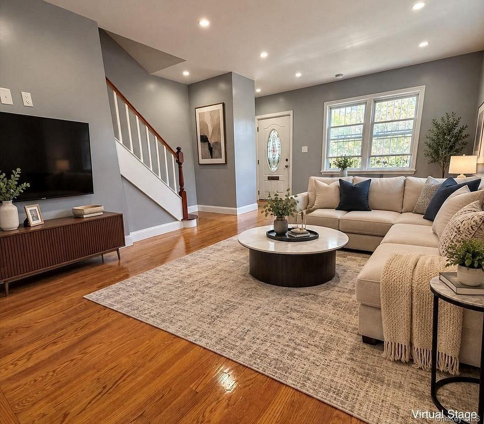 Whitestone $993,000 独栋住宅 照片 3