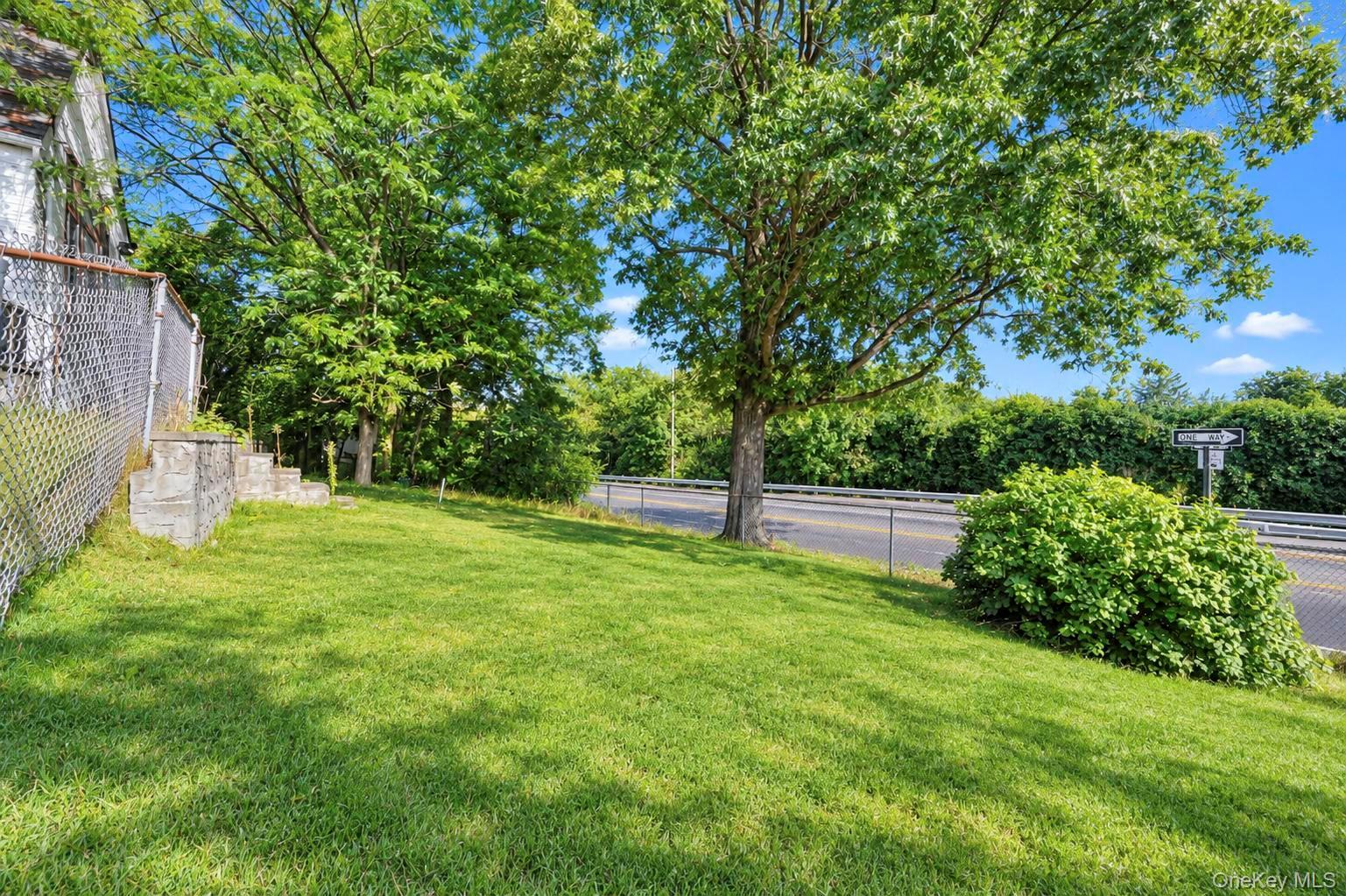 Little Neck $1,080,000 独栋住宅（Expanded Cape） 照片 10