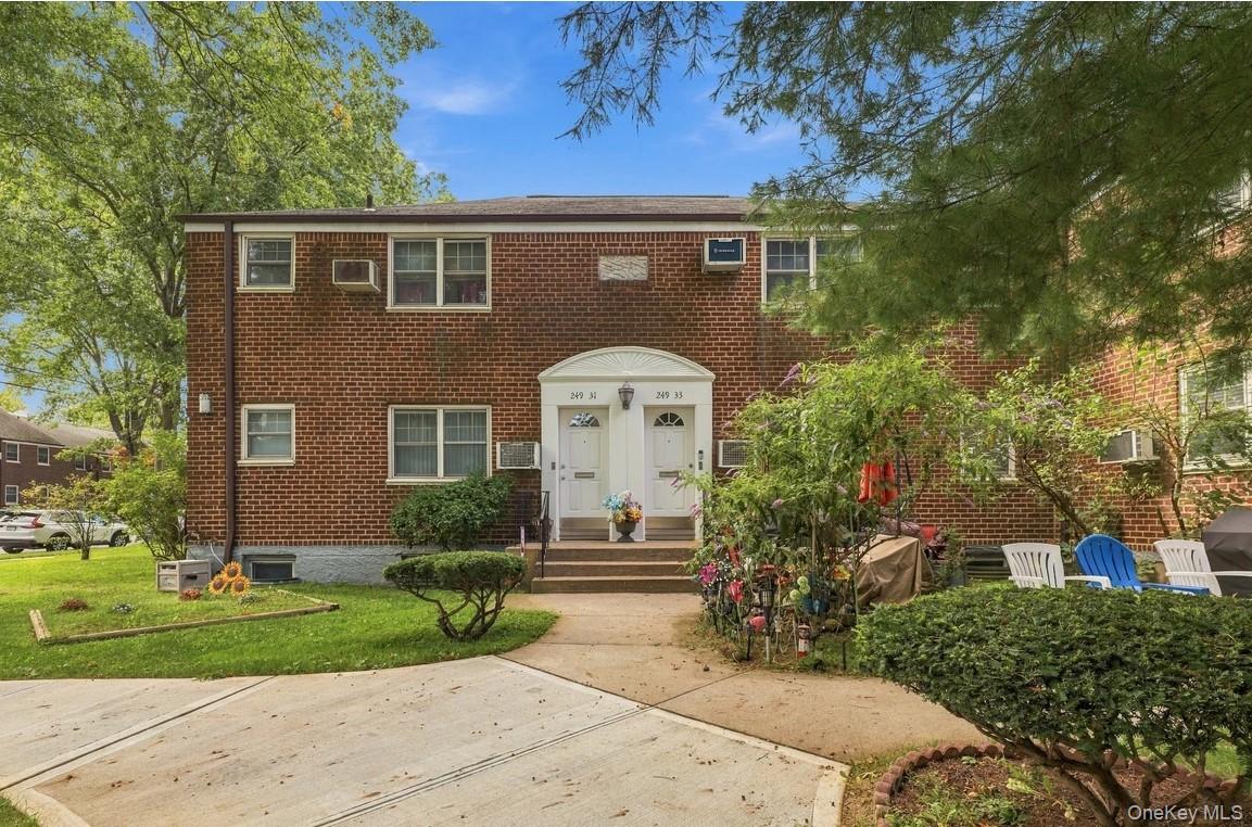 Little Neck $280,000 合作公寓 照片 1