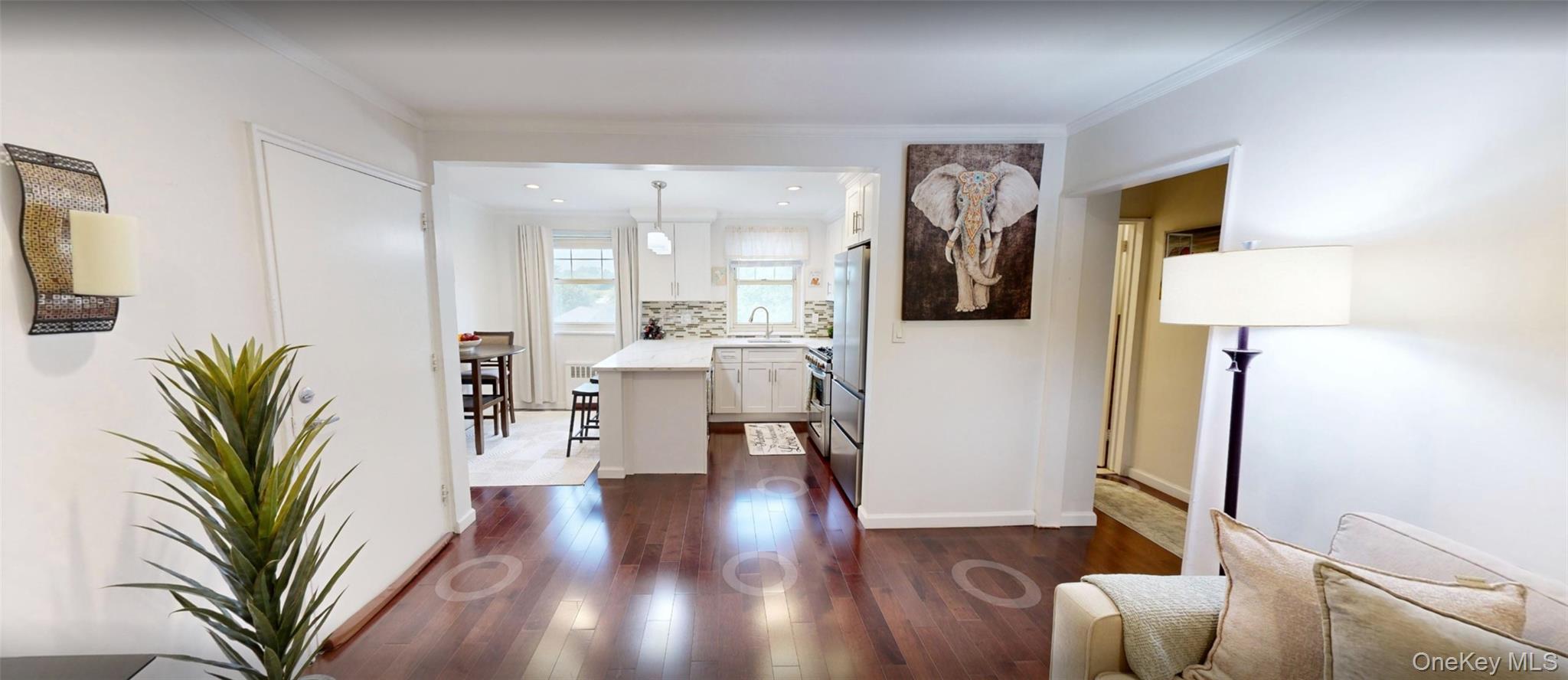 Little Neck $435,000 合作公寓 照片 5