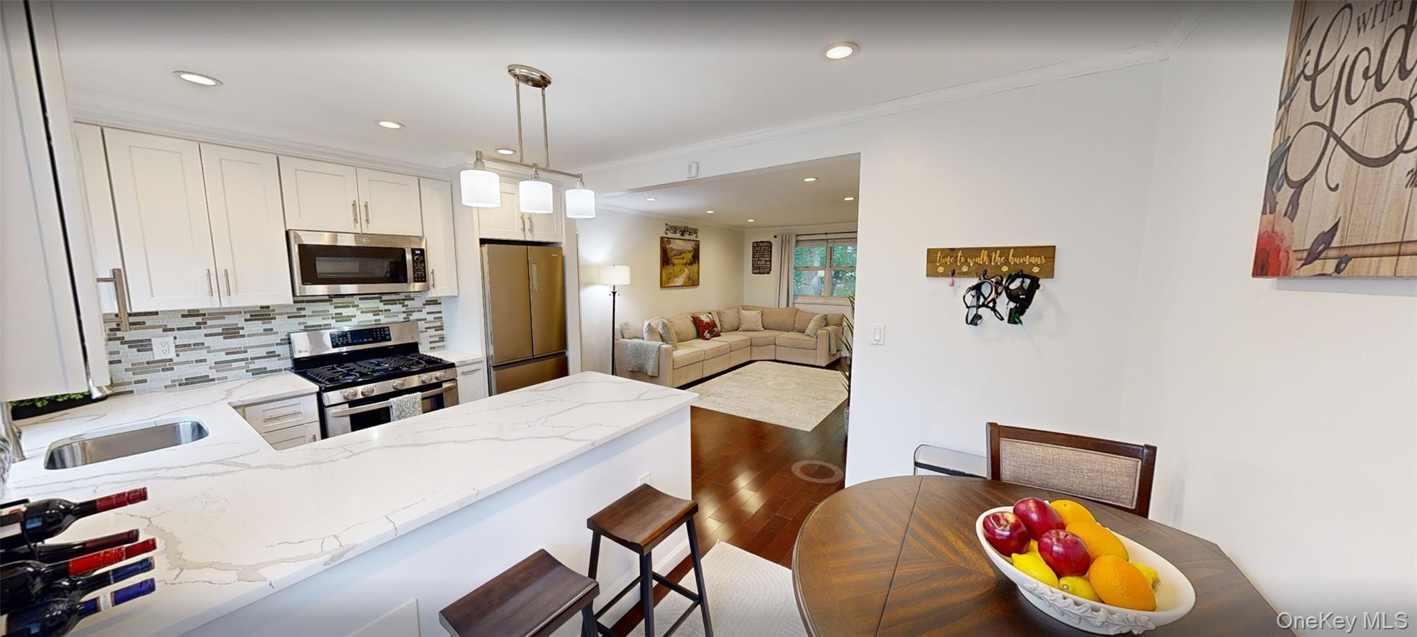 Little Neck $435,000 合作公寓 照片 6