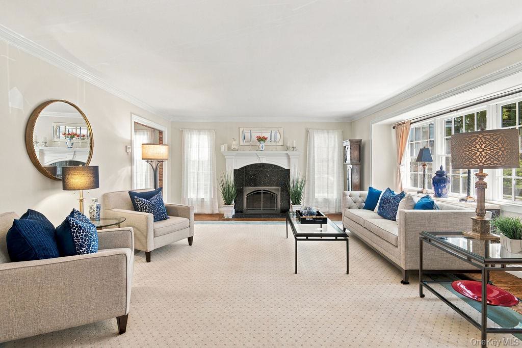 Manhasset (Plandome Heights) $2,085,000 独栋住宅 照片 4