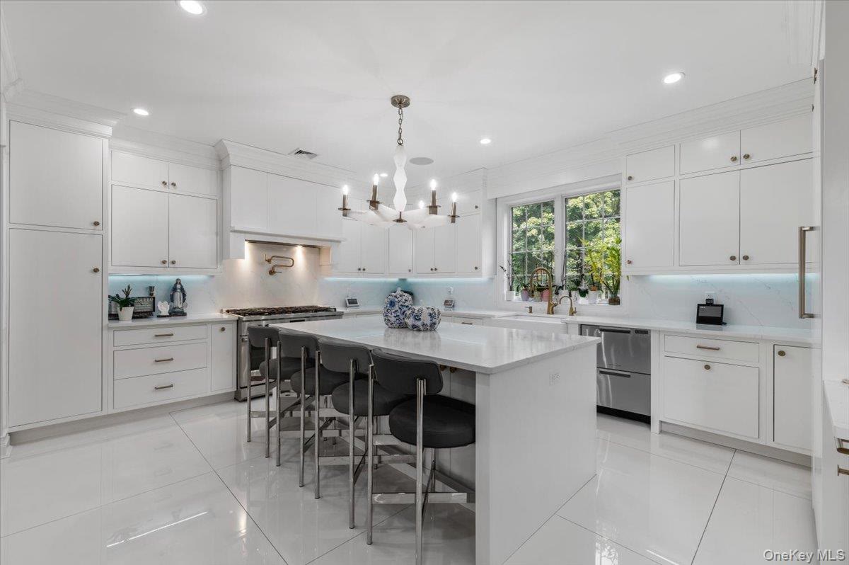 Manhasset (Flower Hill) $6,250,000 Colonial 独栋 照片 9