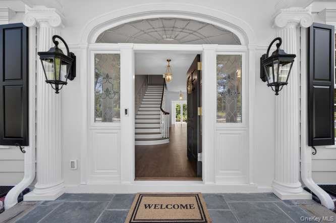 Manhasset (Plandome) $8,998,000 中央大厅 Colonial 独栋 照片 3