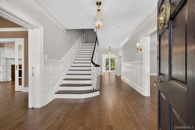 Manhasset (Plandome) $8,998,000 中央大厅 Colonial 独栋 照片 5