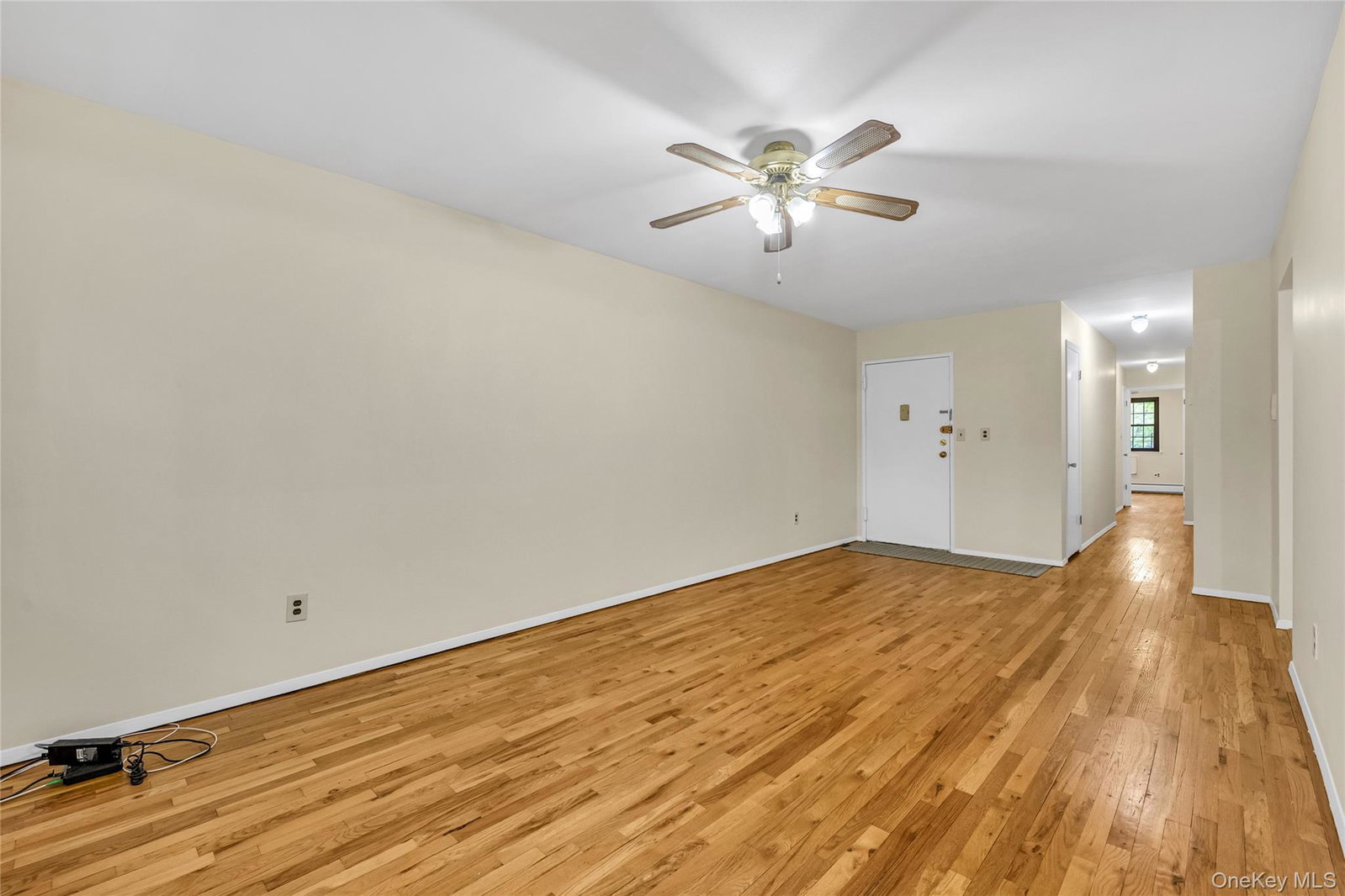 Oakland Gardens $738,000 公寓（Condo） 照片 2