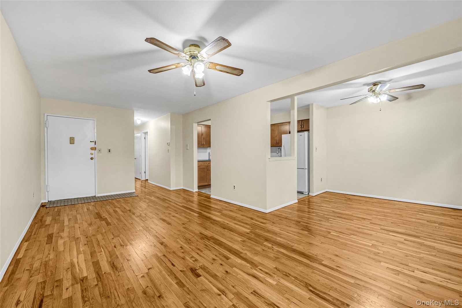 Oakland Gardens $738,000 公寓（Condo） 照片 5