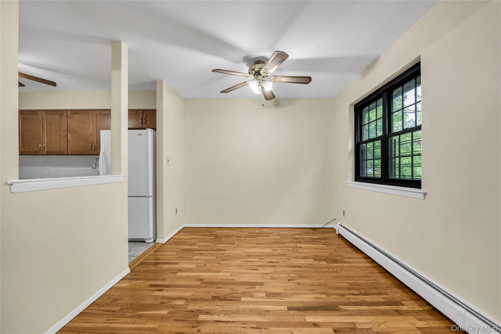 Oakland Gardens $738,000 公寓（Condo） 照片 6