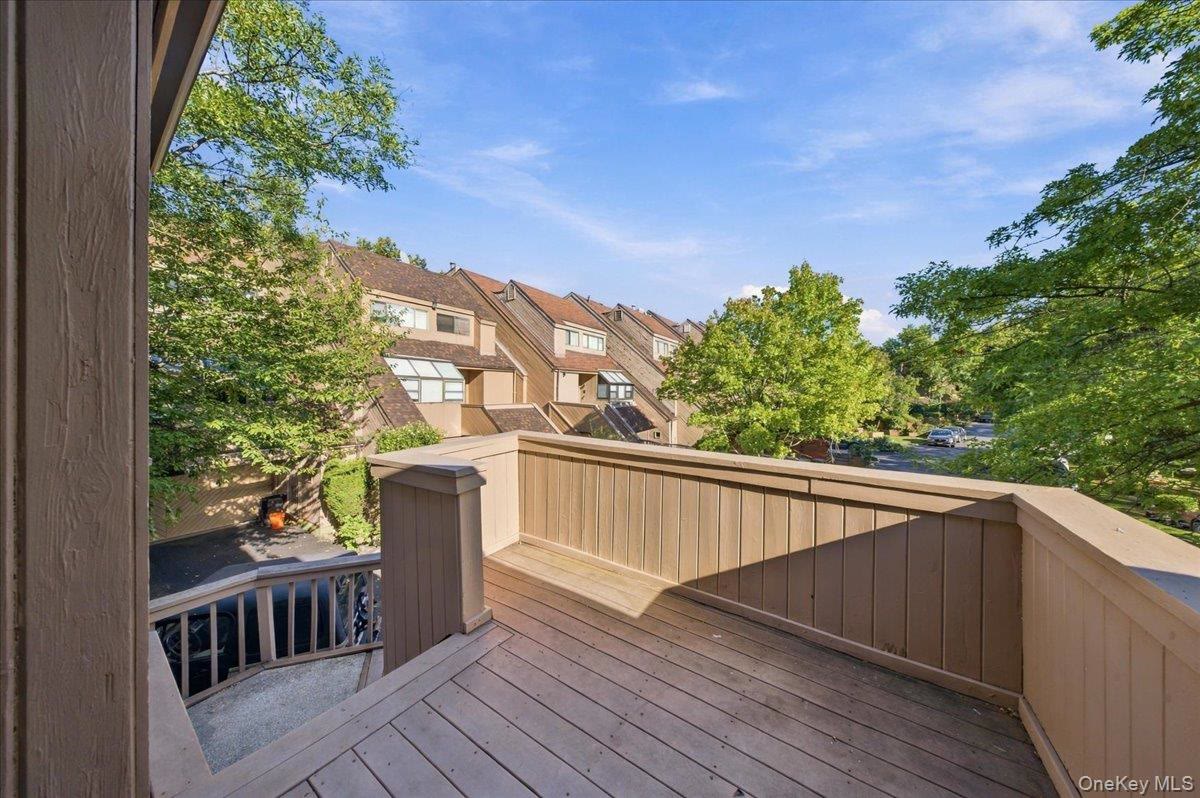 Port Washington (Flower Hill) $1,085,000 端户联排 照片 2