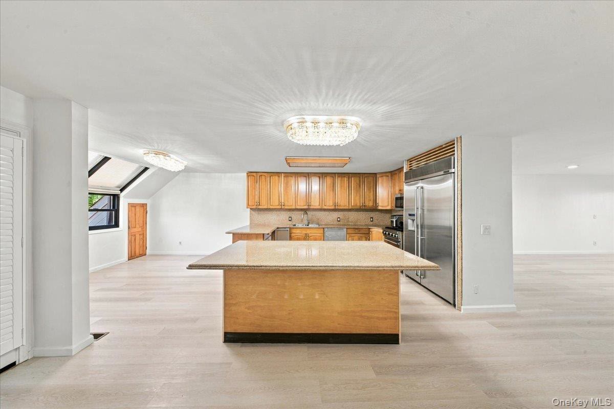 Port Washington (Flower Hill) $1,085,000 端户联排 照片 4