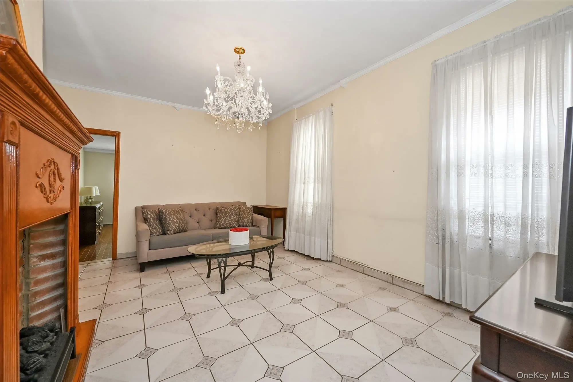 Whitestone $1,065,888 两家庭住宅 照片 4