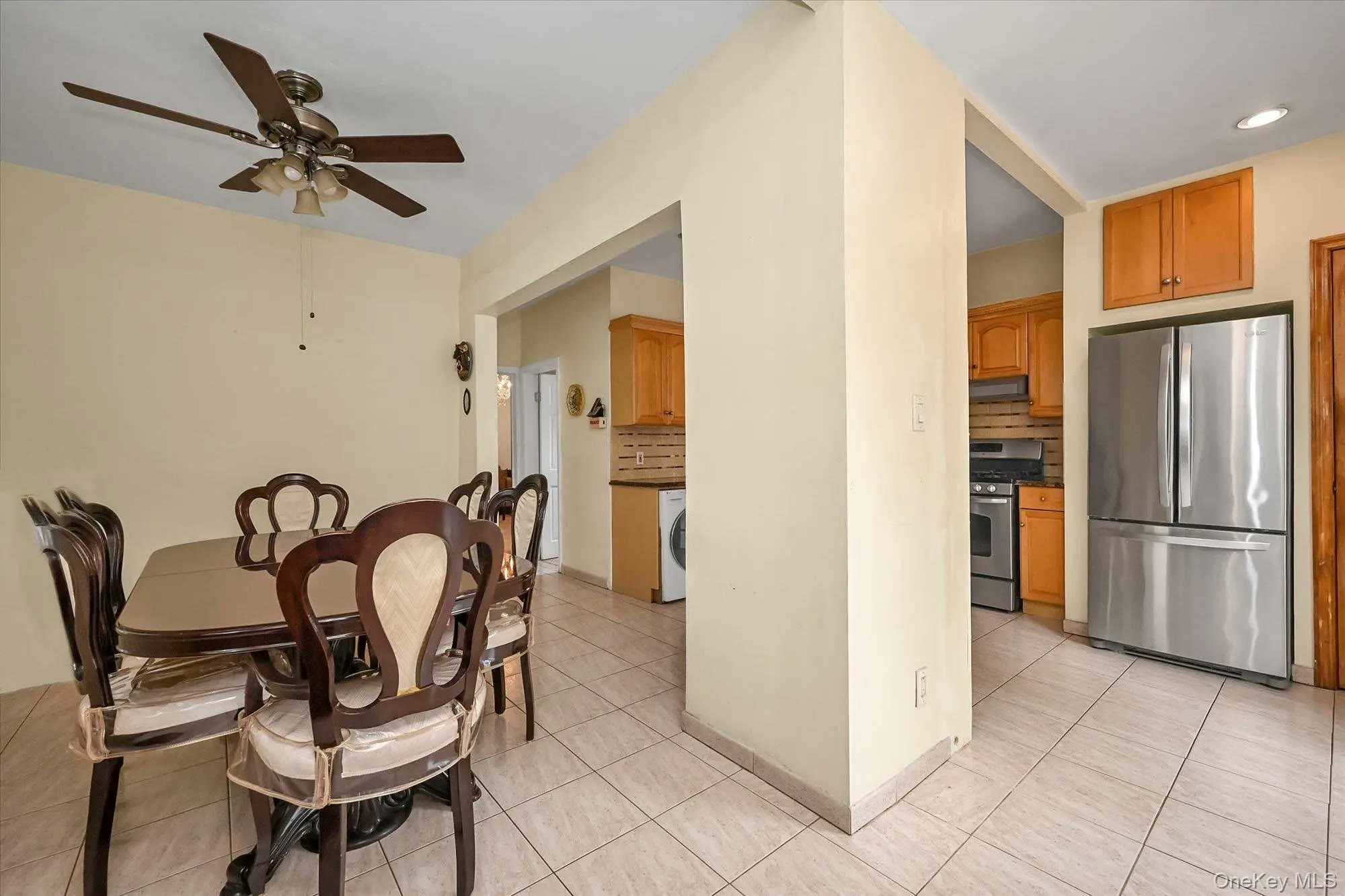 Whitestone $1,065,888 两家庭住宅 照片 8