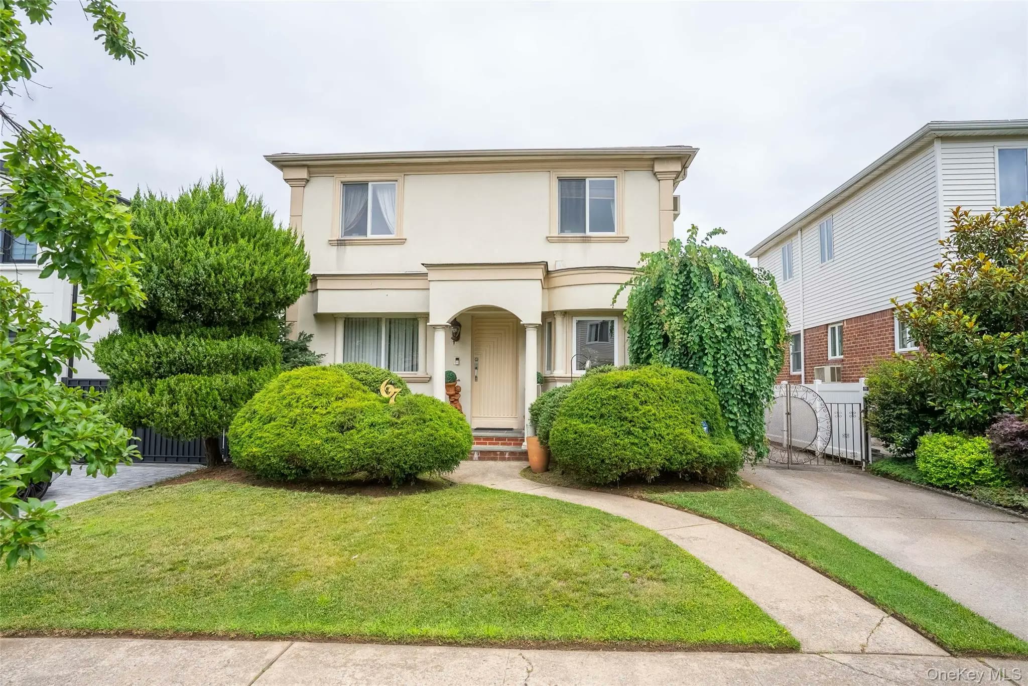 Whitestone $1,388,000 独栋住宅 照片 2