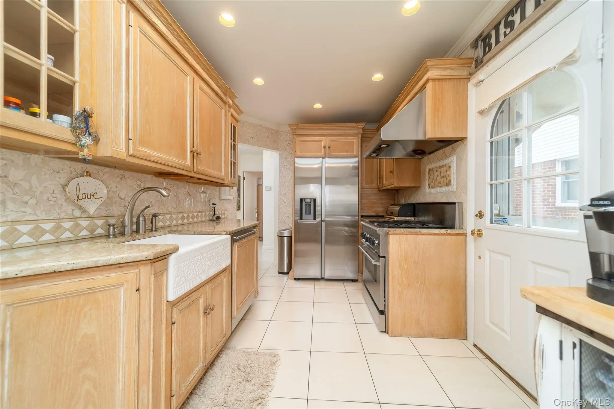 Whitestone $1,388,000 独栋住宅 照片 3