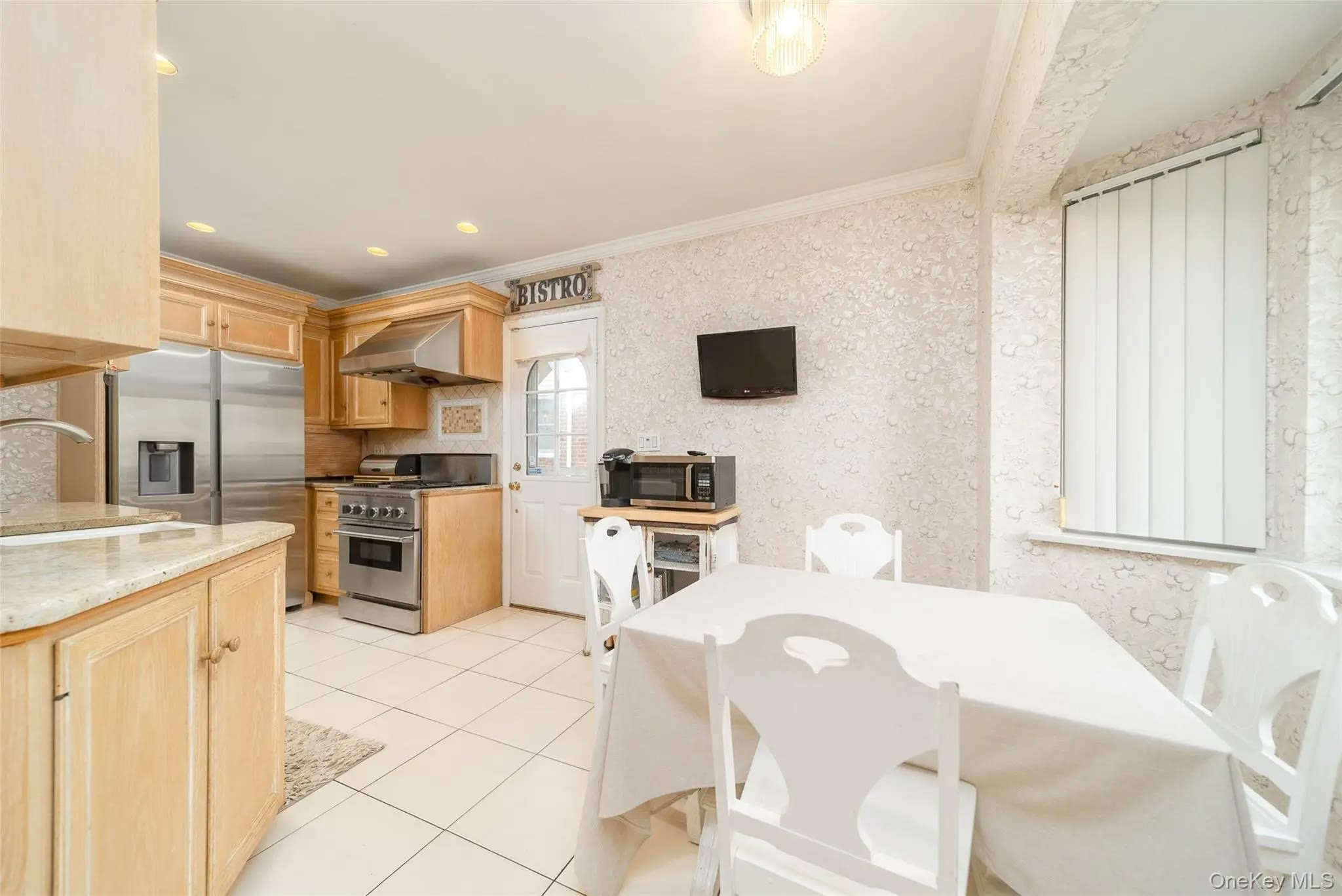 Whitestone $1,388,000 独栋住宅 照片 5