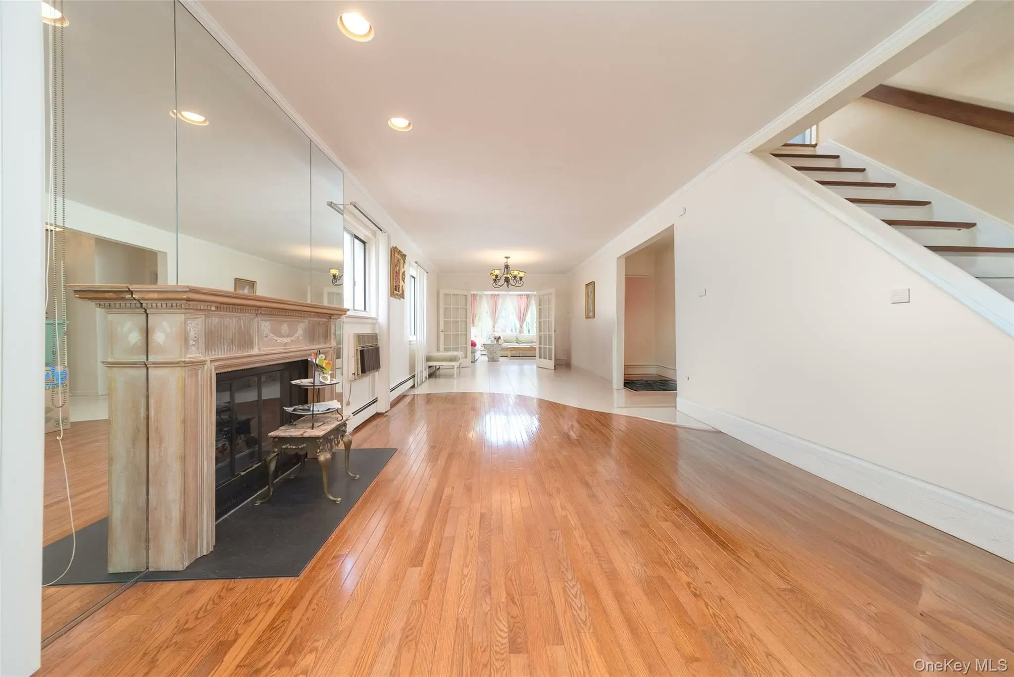 Whitestone $1,388,000 独栋住宅 照片 6