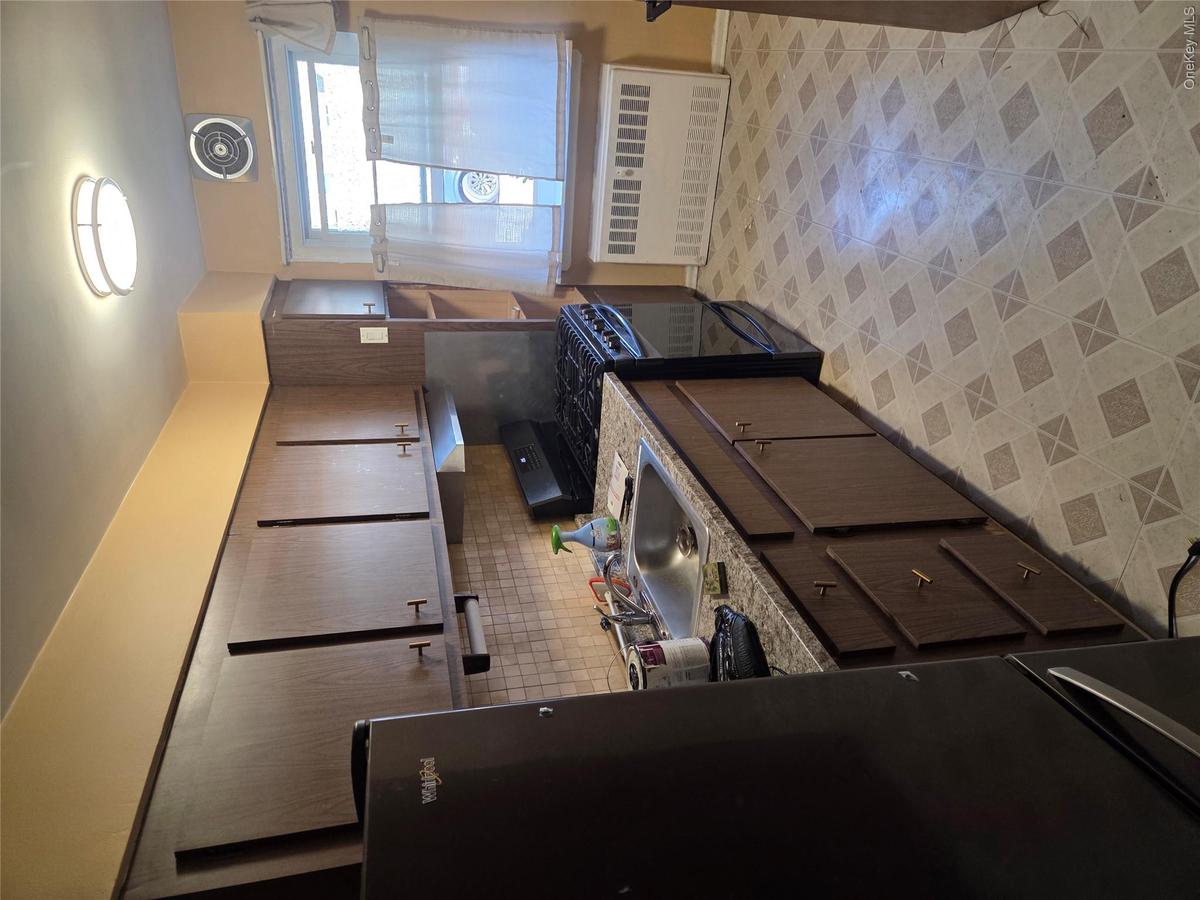 Bayside $1,058,000 两家庭住宅 照片 5