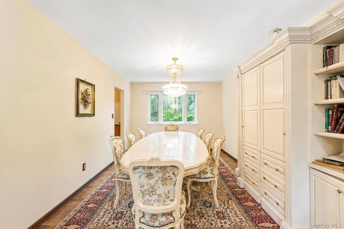 Great Neck $1,299,000 独立屋 照片 2