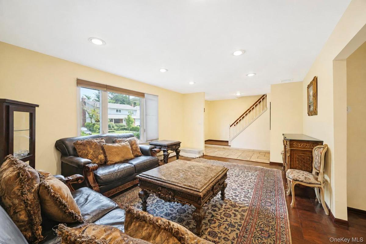 Great Neck $1,299,000 独立屋 照片 7