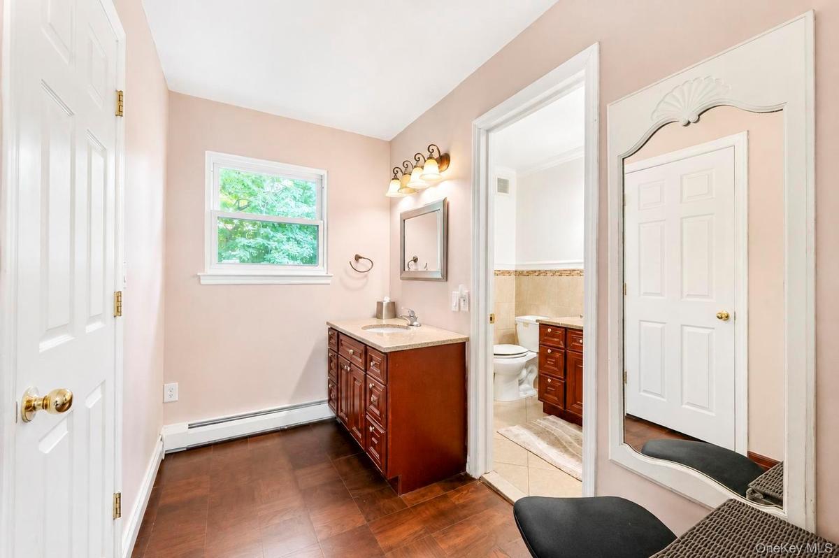 Great Neck $1,299,000 独立屋 照片 10