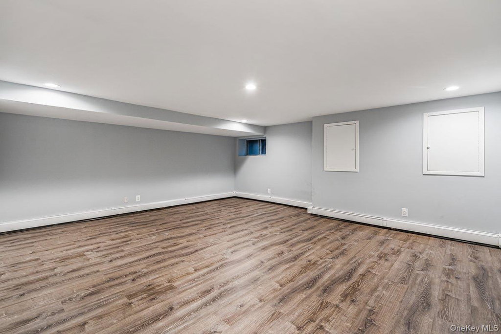 Bayside $799,000 公寓（triplex） 照片 8